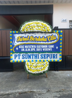 Papan Bunga Duka di Jemaja Timur